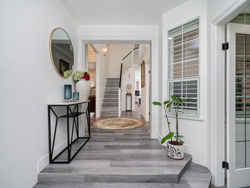 Listing Image for R3086586