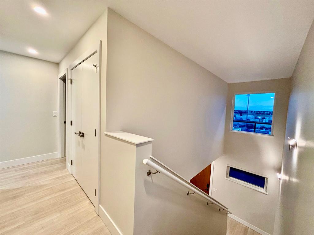 Listing Image for R3086597