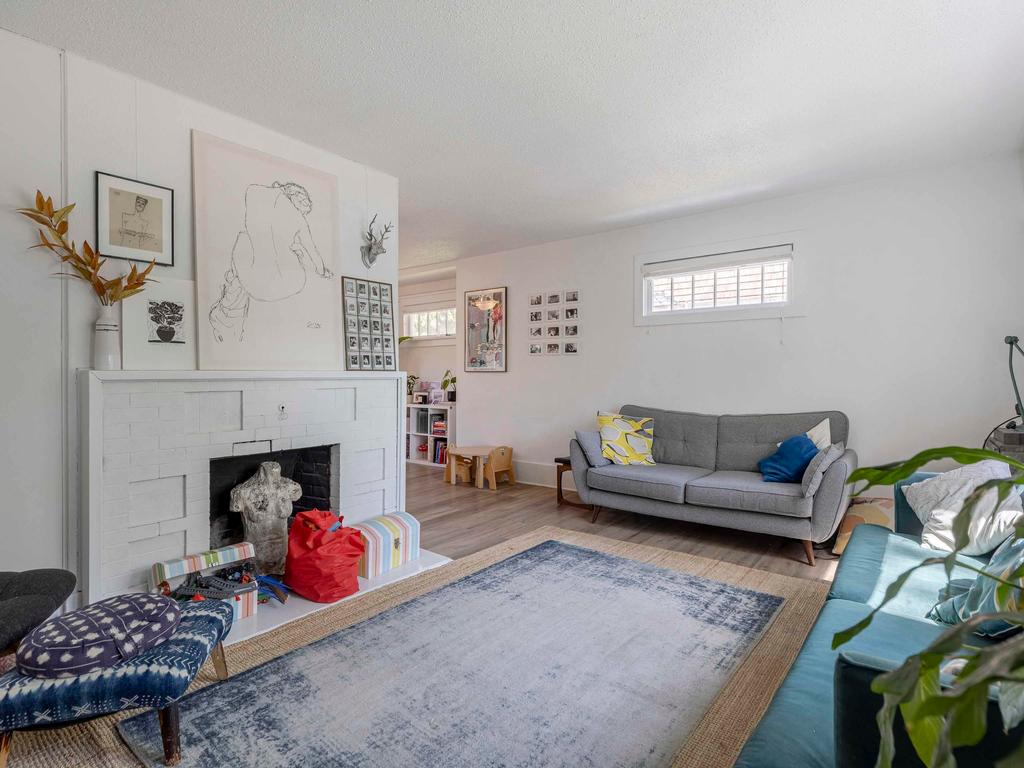 Listing Image for R3086598