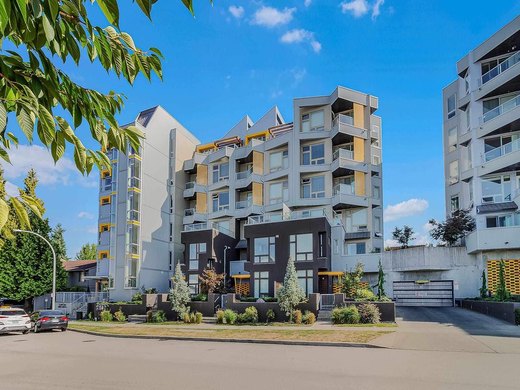 Listing Image for R3086602