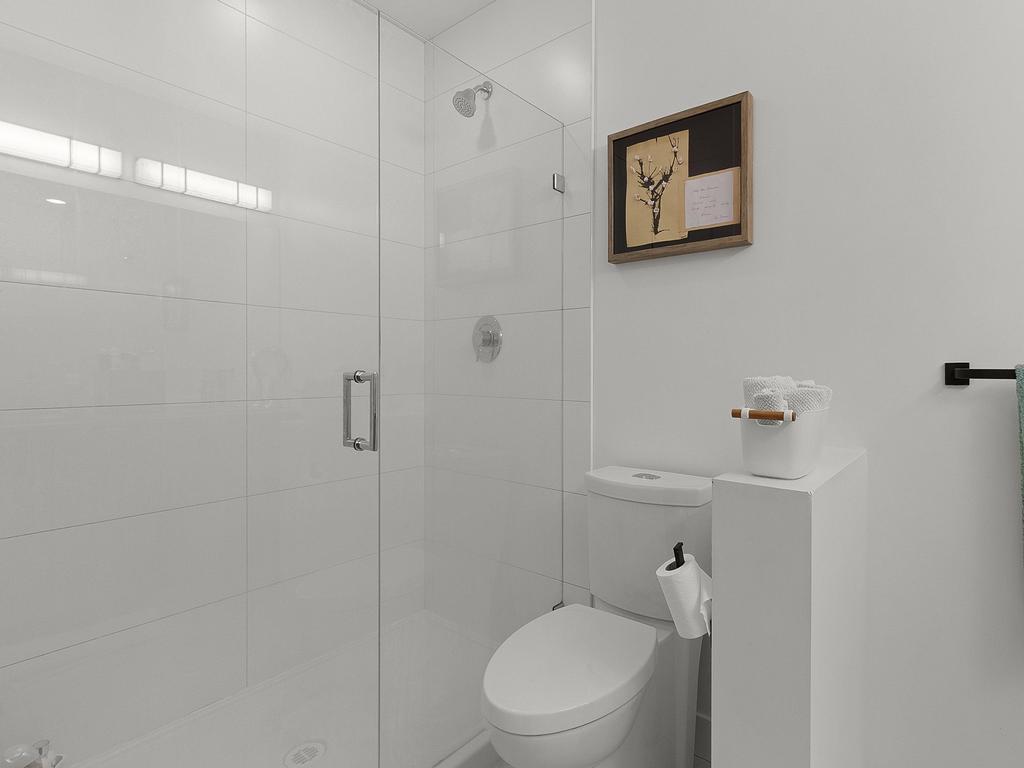 Listing Image for R3086602