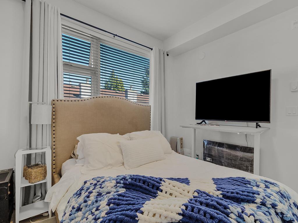 Listing Image for R3086602