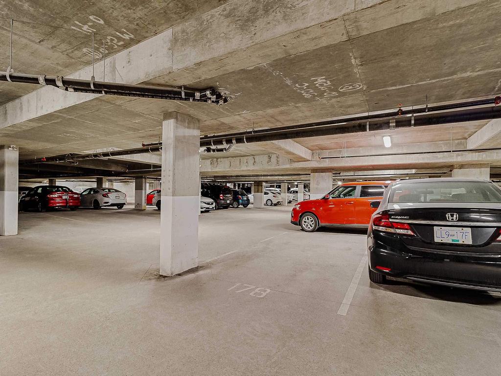 Listing Image for R3086602