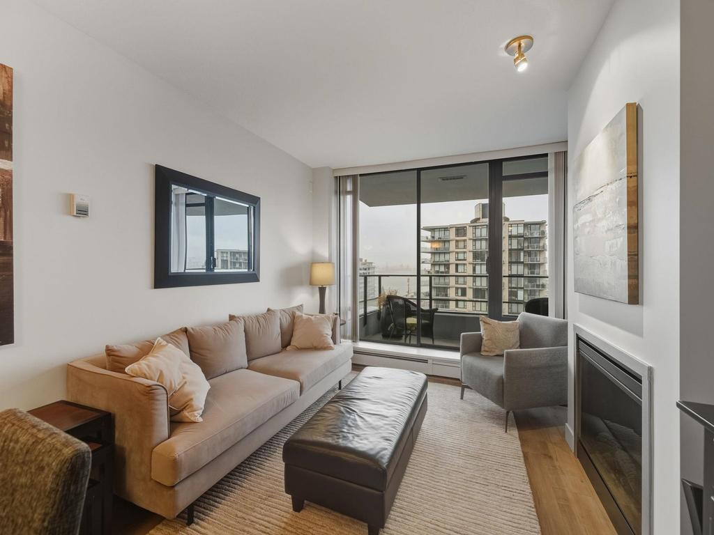 Listing Image for R3086609