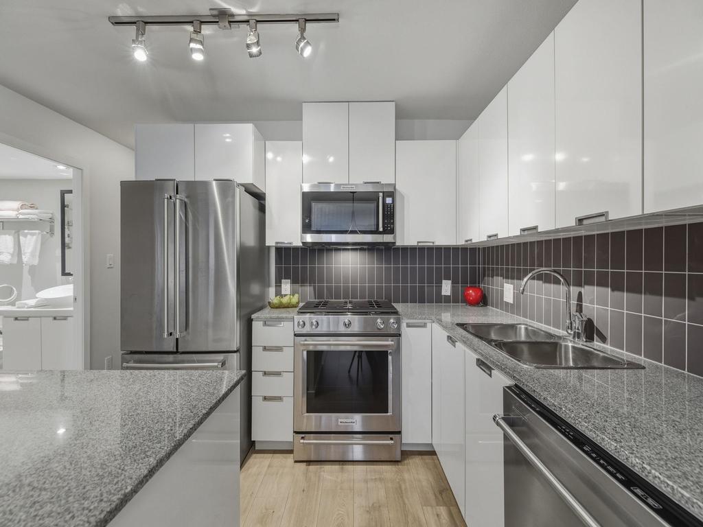 Listing Image for R3086609