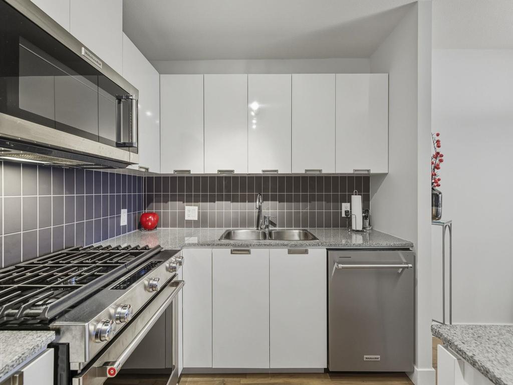 Listing Image for R3086609