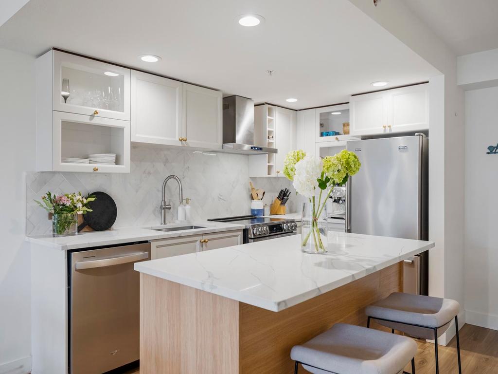 Listing Image for R3086644