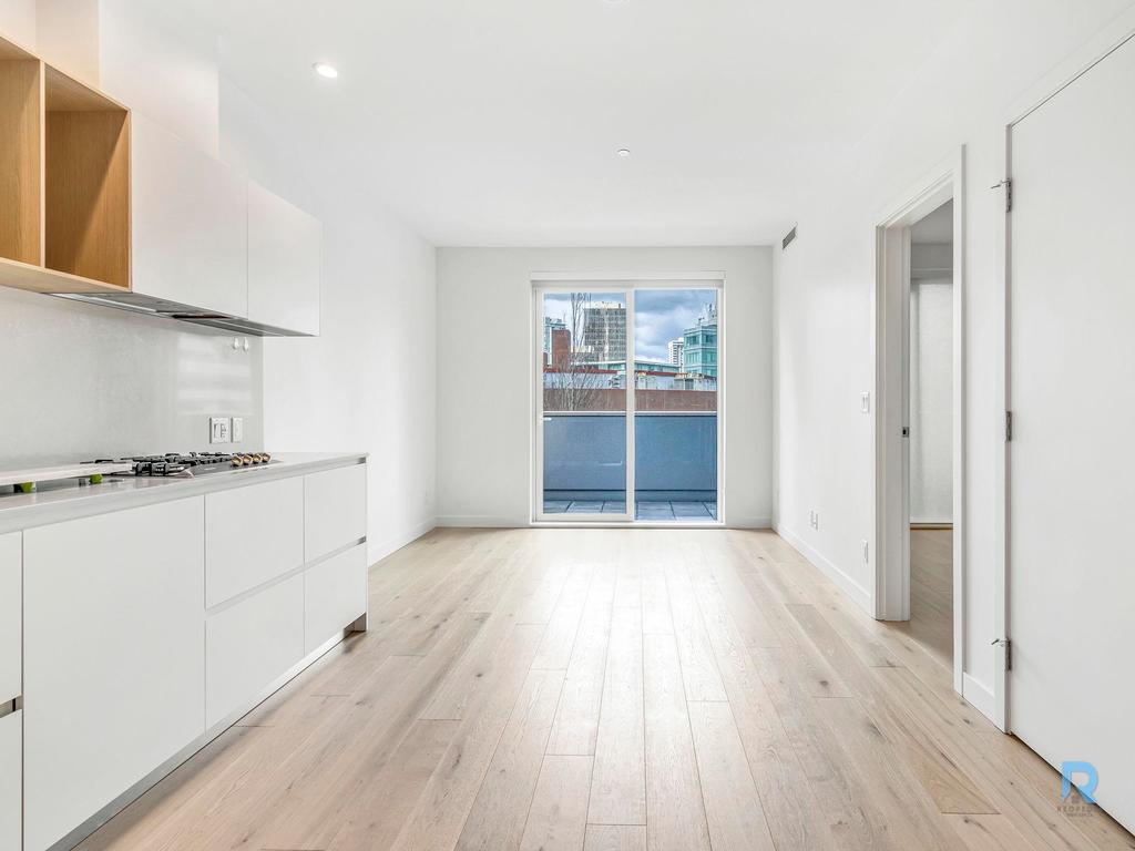 Listing Image for R3086674