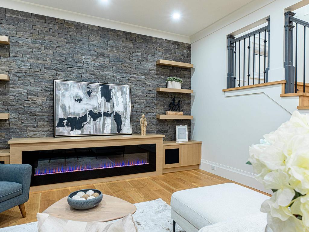 Listing Image for R3086715