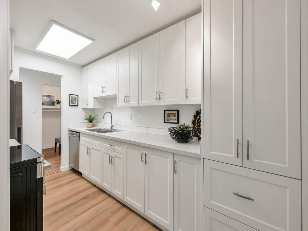 Listing Image for R3086751