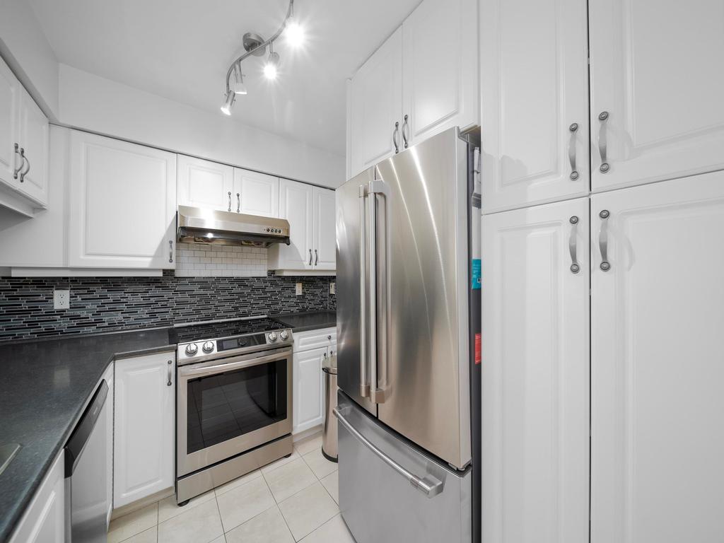 Listing Image for R3086833