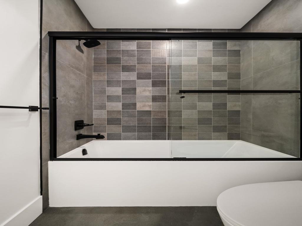 Listing Image for R3086850