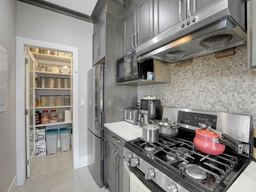 Listing Image for R3086854