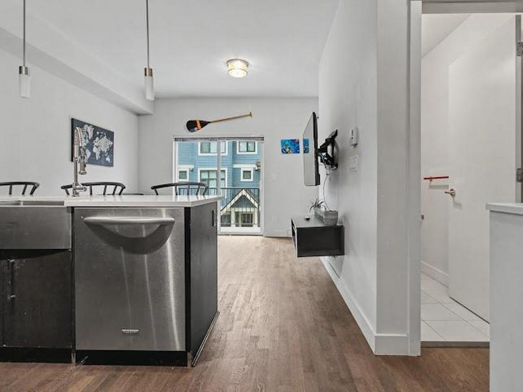 Listing Image for R3087013