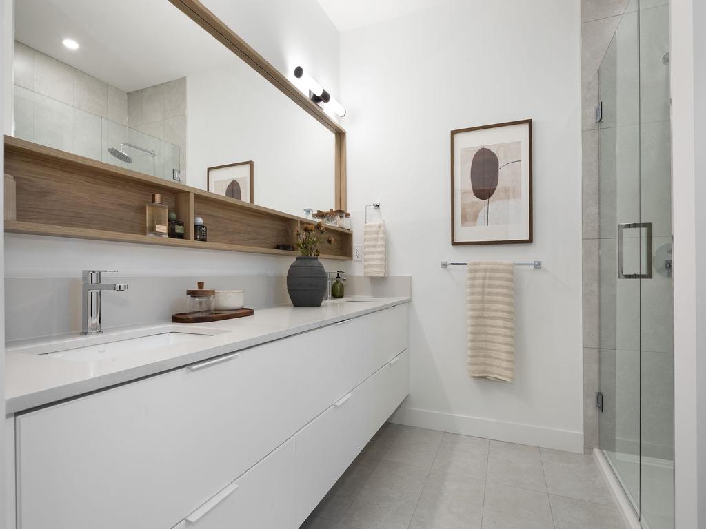 Listing Image for R3087018