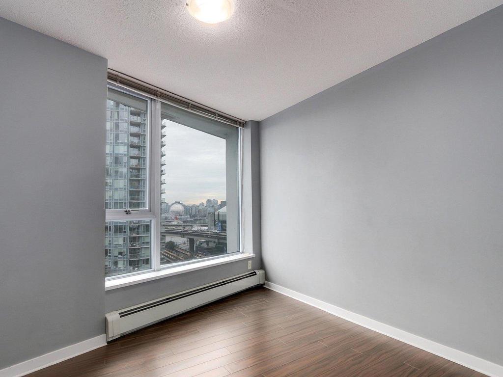 Listing Image for R3087019