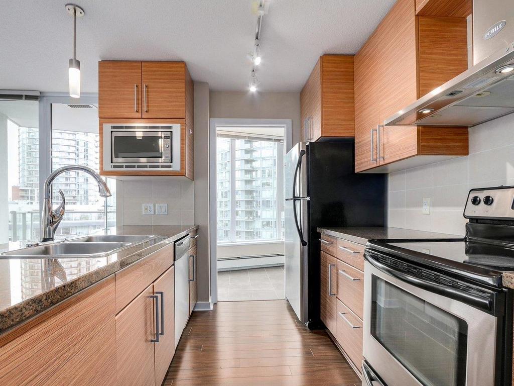 Listing Image for R3087019