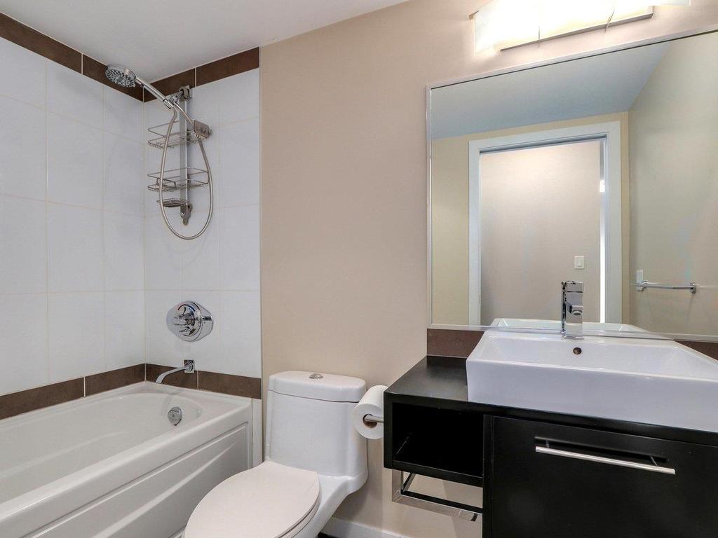 Listing Image for R3087019