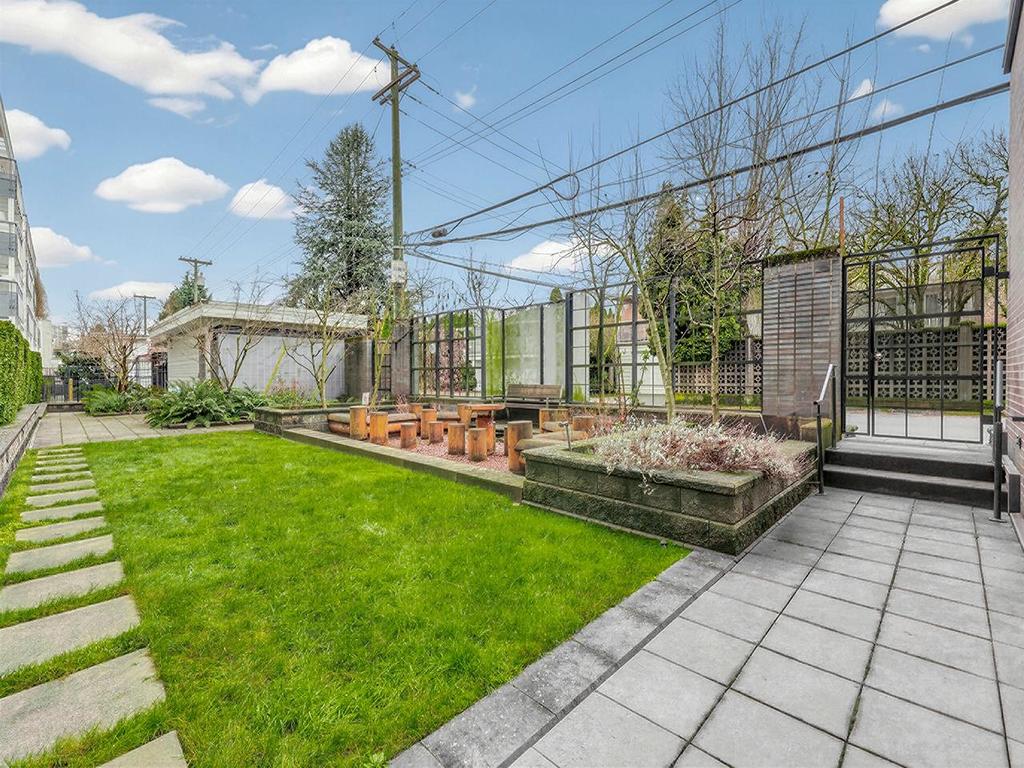 Listing Image for R3087021