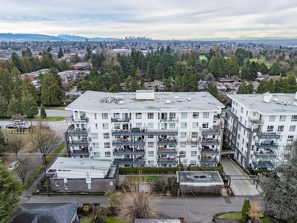 Listing Image for R3087021