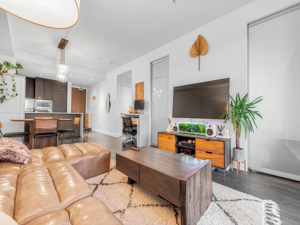 Listing Image for R3087021