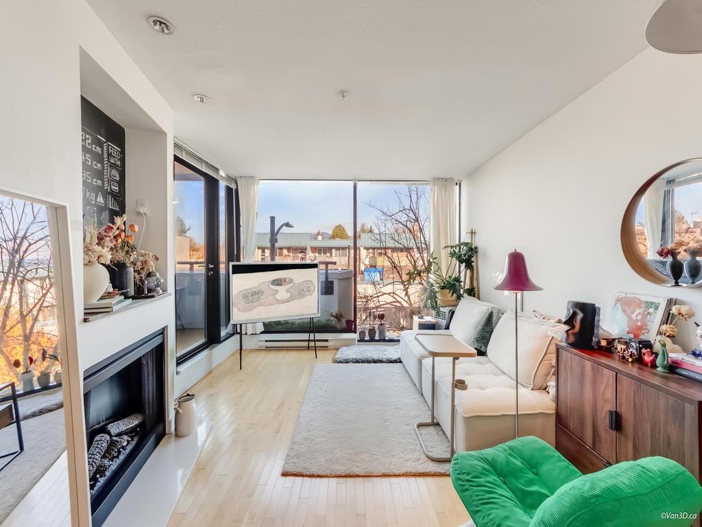 Listing Image for R3087024