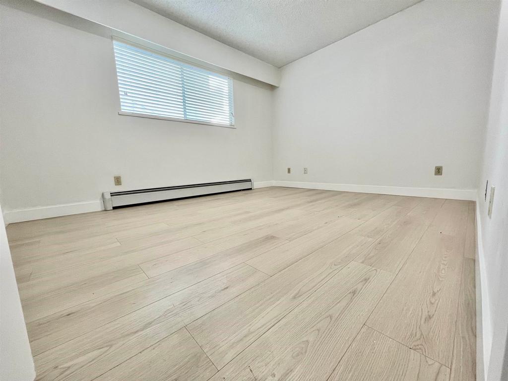 Listing Image for R3087039