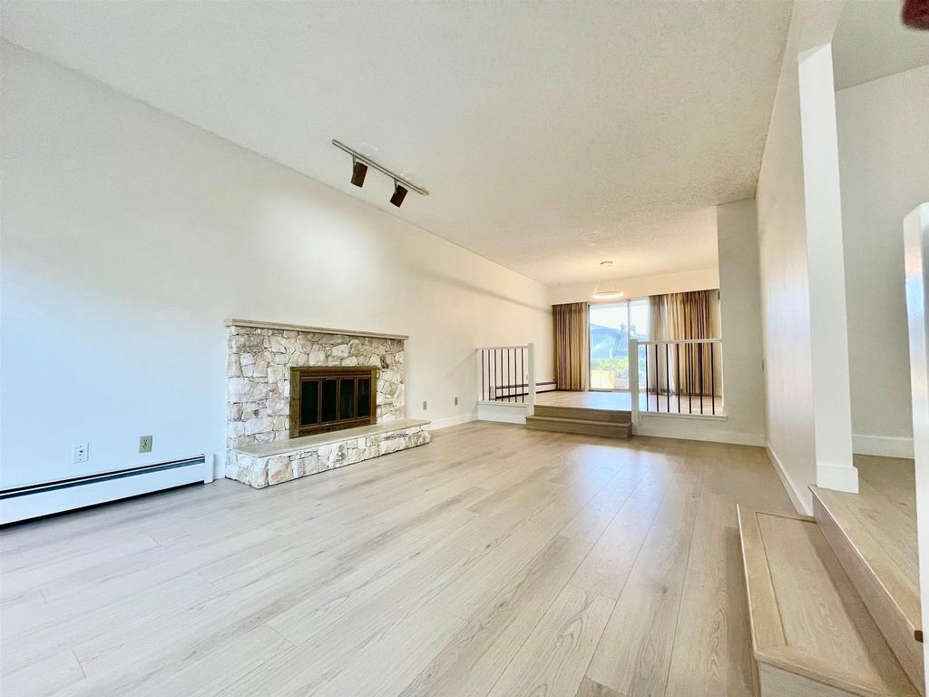 Listing Image for R3087039