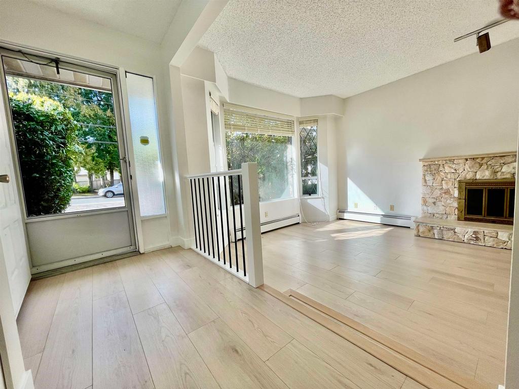 Listing Image for R3087039