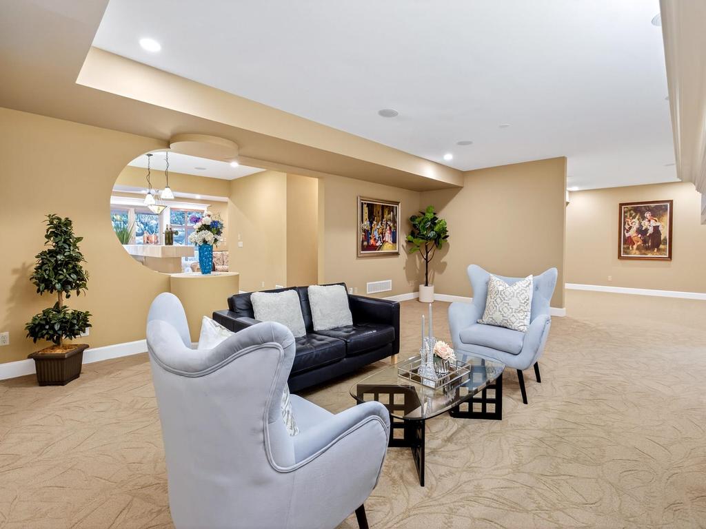 Listing Image for R3087059