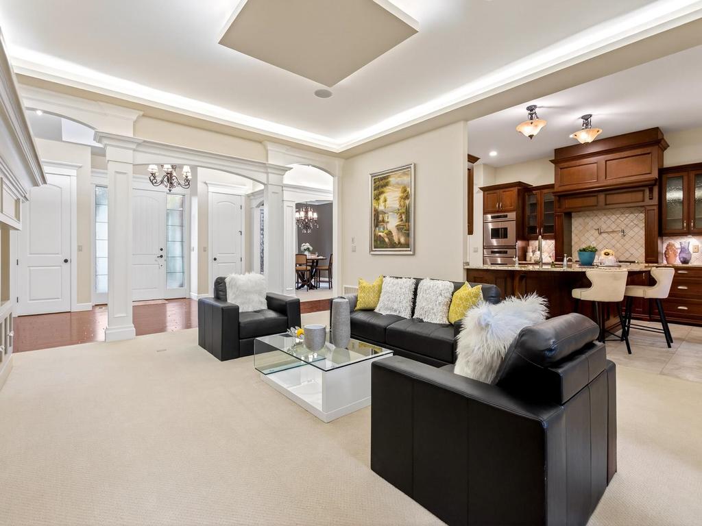 Listing Image for R3087059