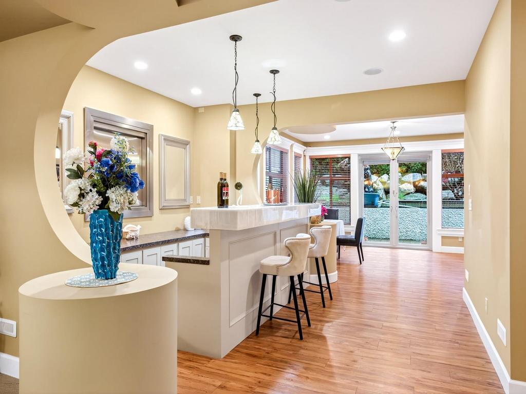 Listing Image for R3087059