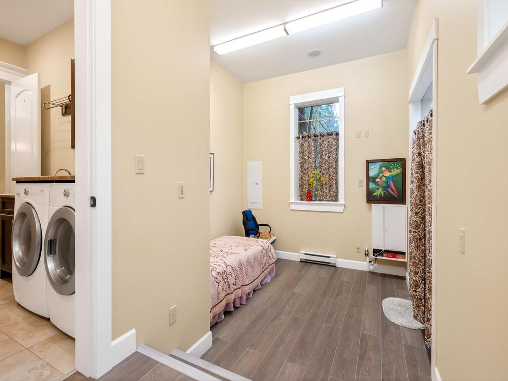 Listing Image for R3087059