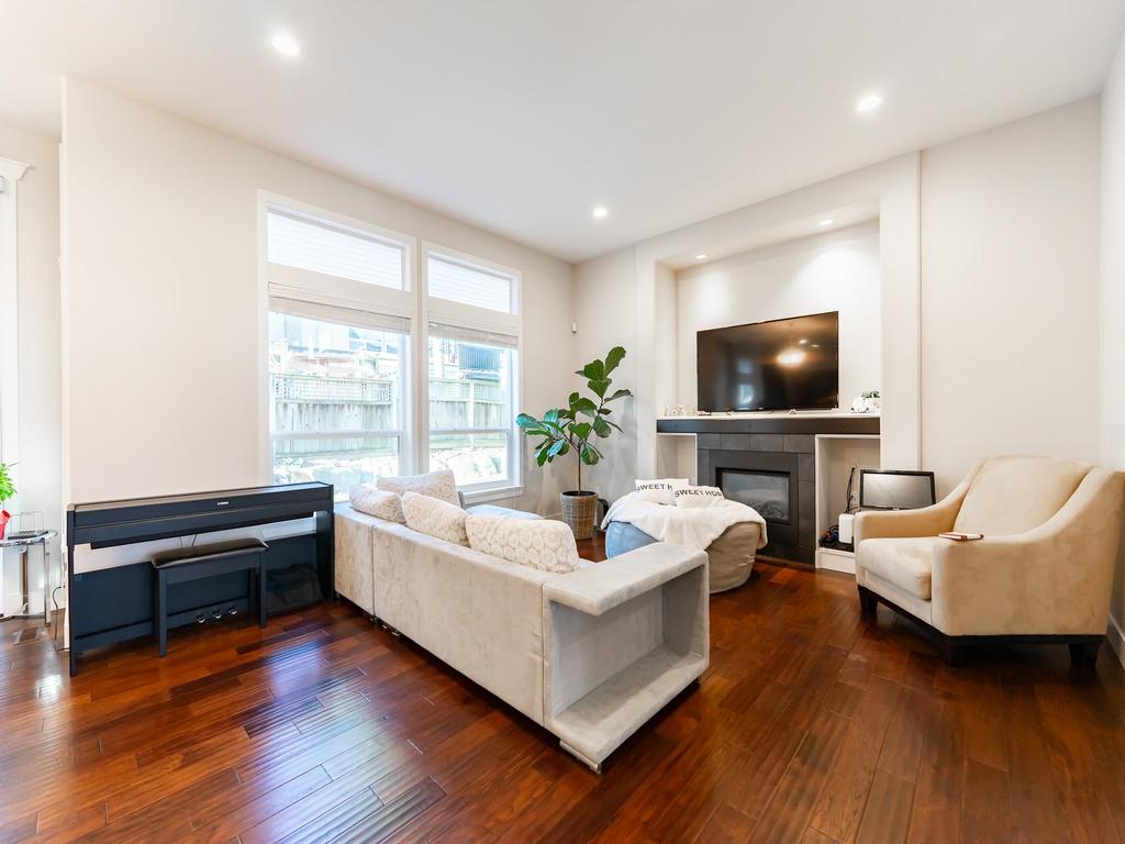 Listing Image for R3087082