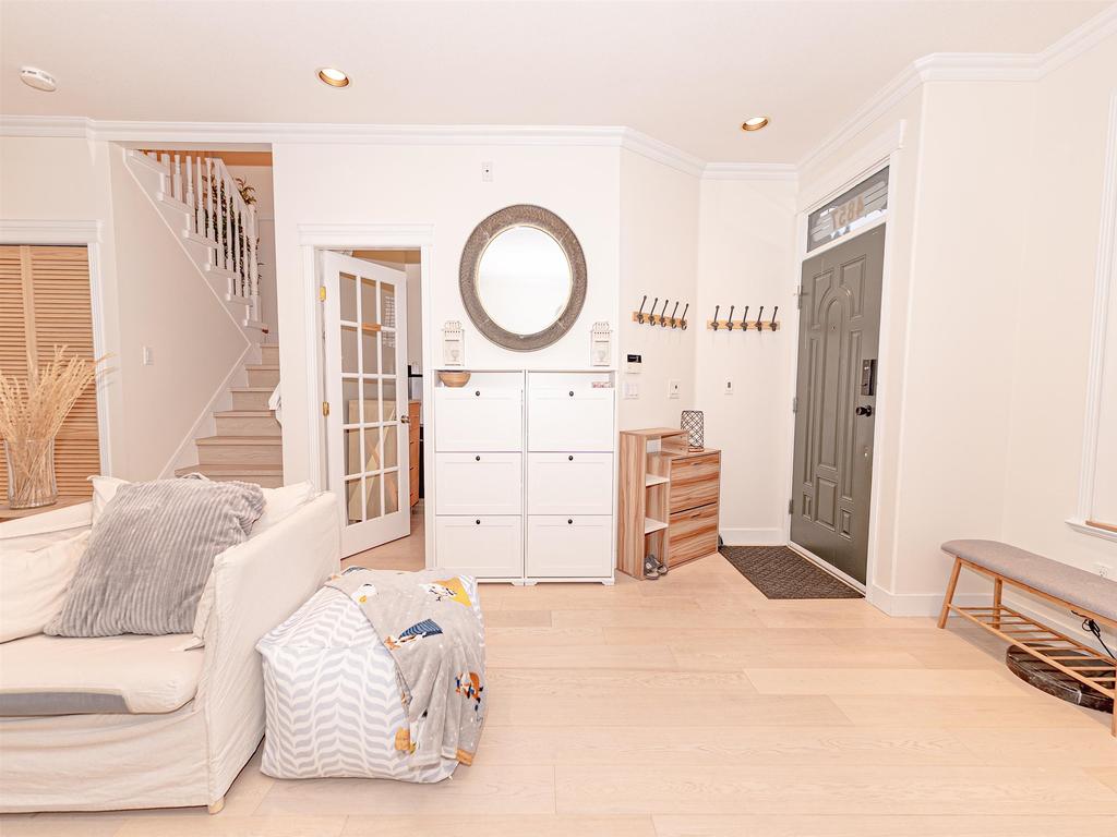 Listing Image for R3087085