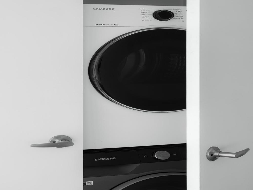 Listing Image for R3087196