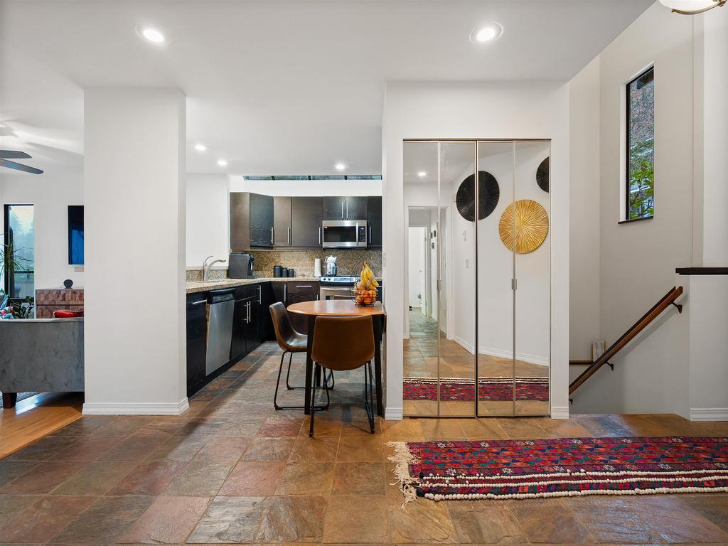 Listing Image for R3087197