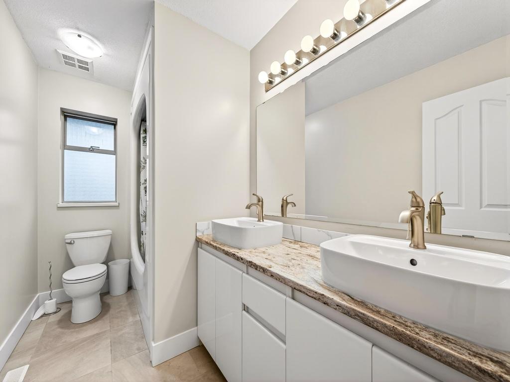 Listing Image for R3087205