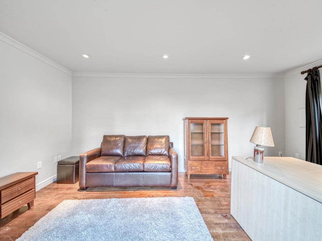 Listing Image for R3087226