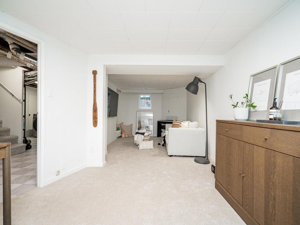 Listing Image for R3087267