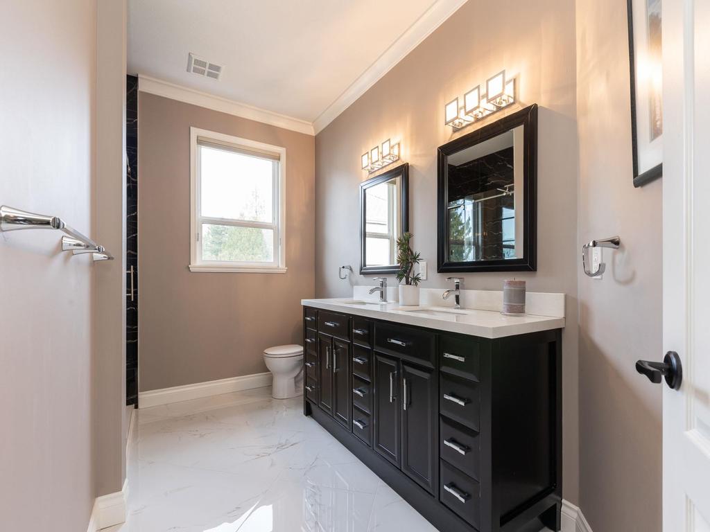 Listing Image for R3087336