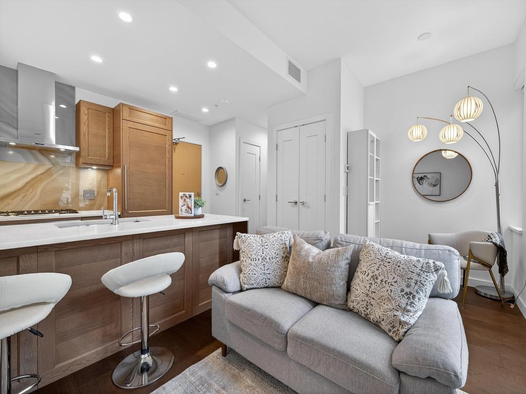 Listing Image for R3087342