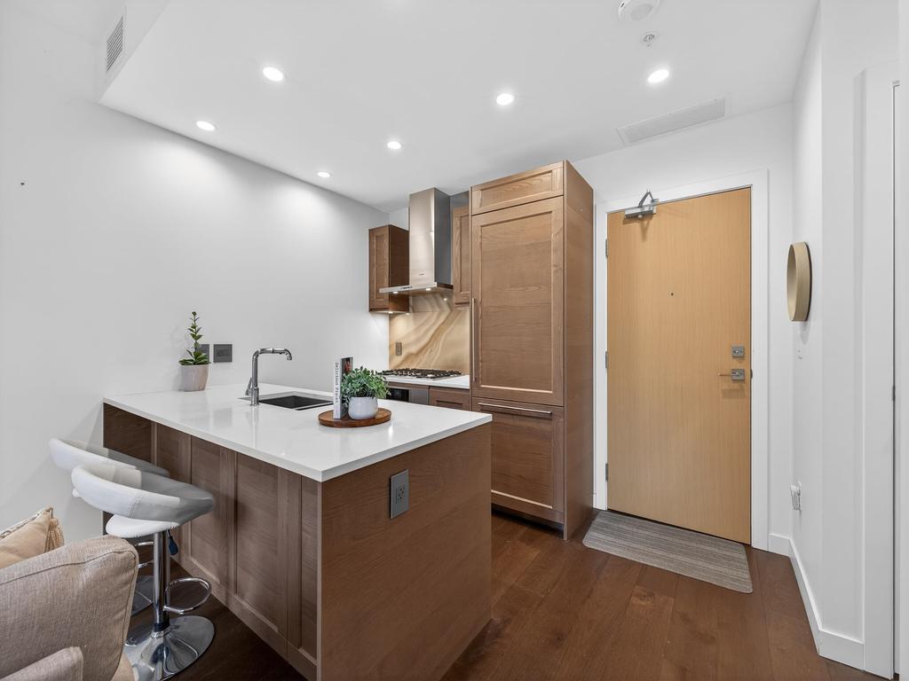 Listing Image for R3087342