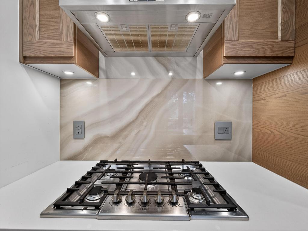 Listing Image for R3087342