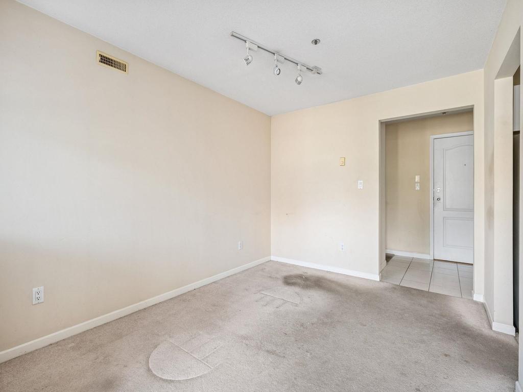 Listing Image for R3087347