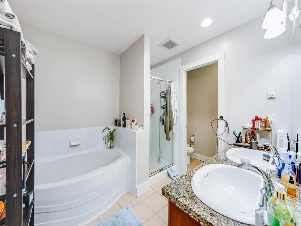 Listing Image for R3087373