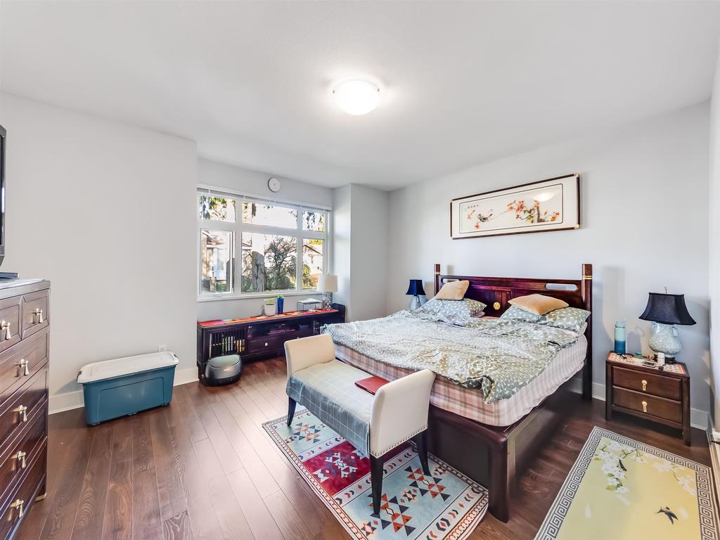 Listing Image for R3087373