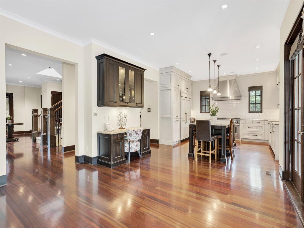 Listing Image for R3087377