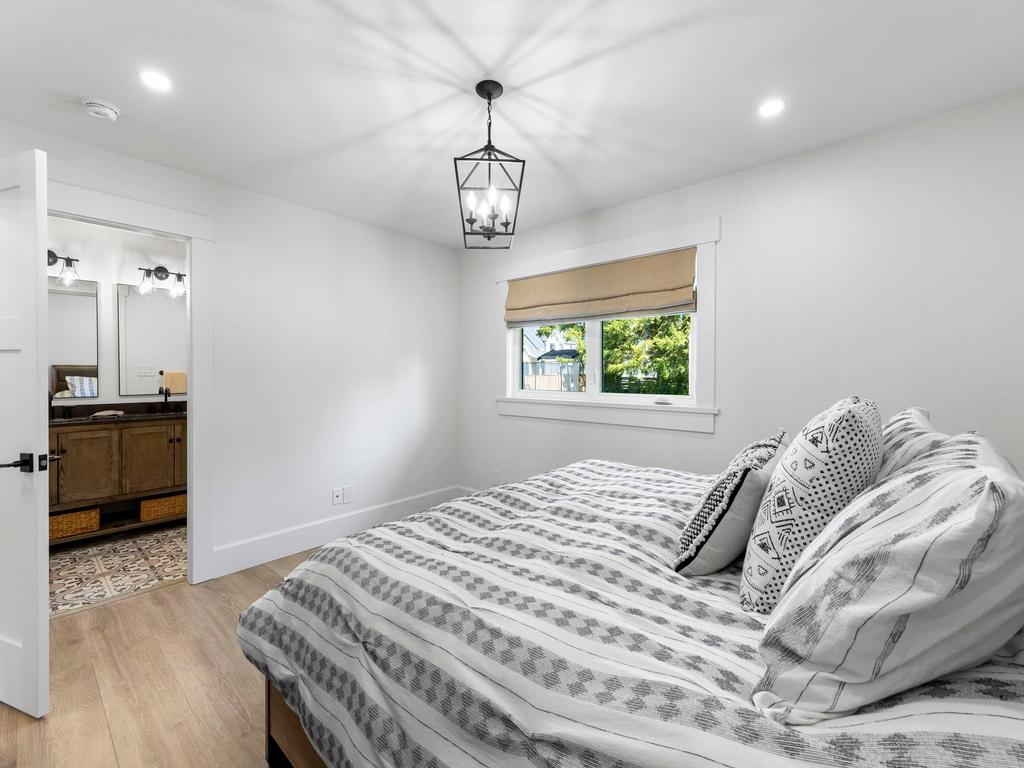 Listing Image for R3087423