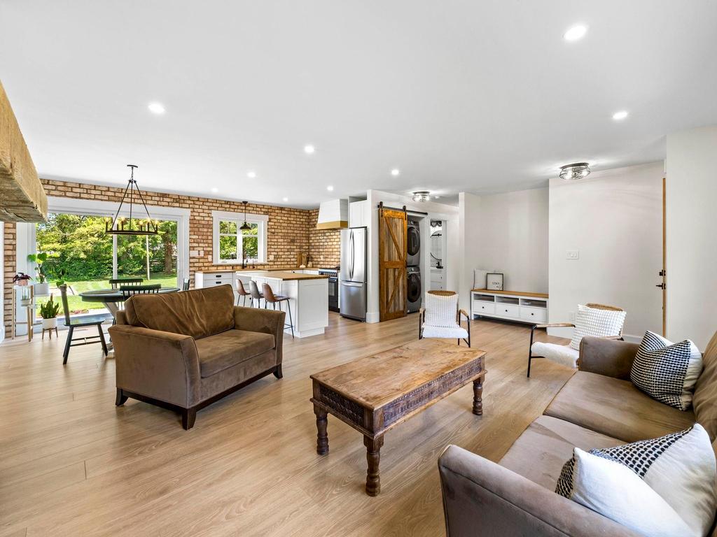 Listing Image for R3087423